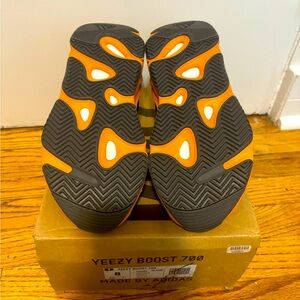 Worn 1 time they look brand new though the box a little missed up size 8